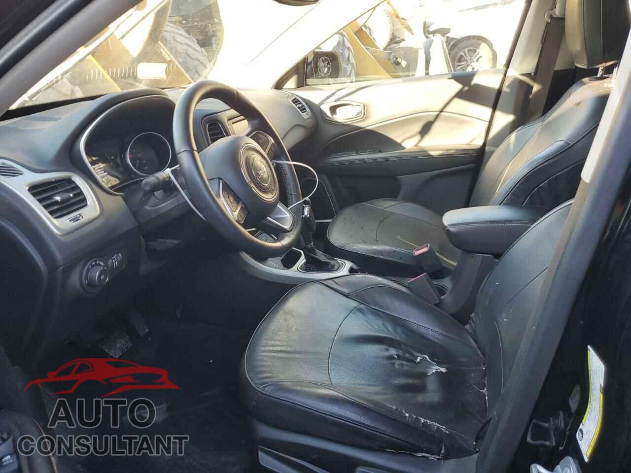 JEEP COMPASS 2018 - 3C4NJDBB8JT398510