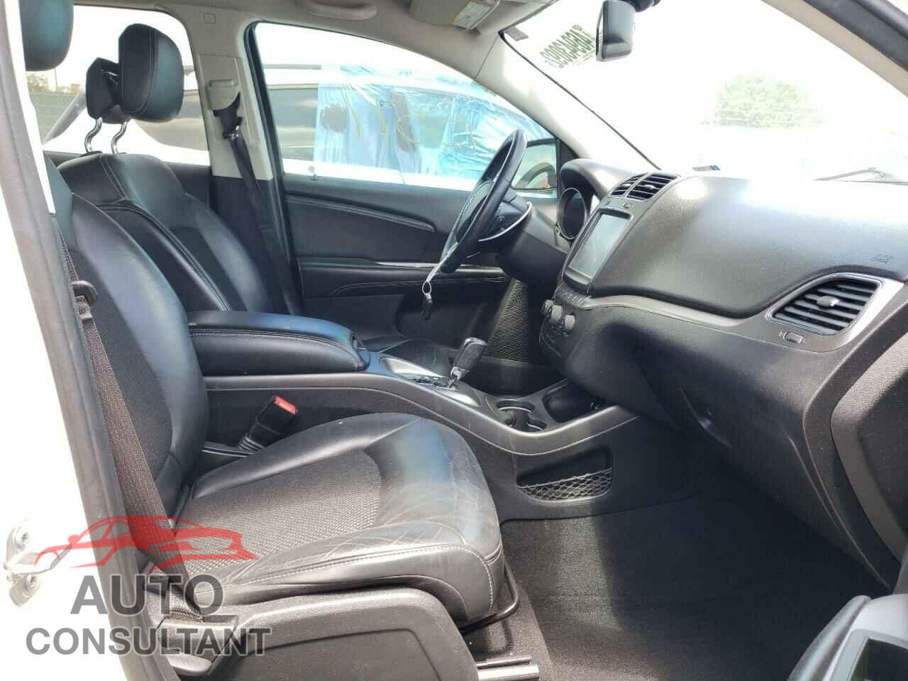 DODGE JOURNEY 2017 - 3C4PDCGB5HT708643