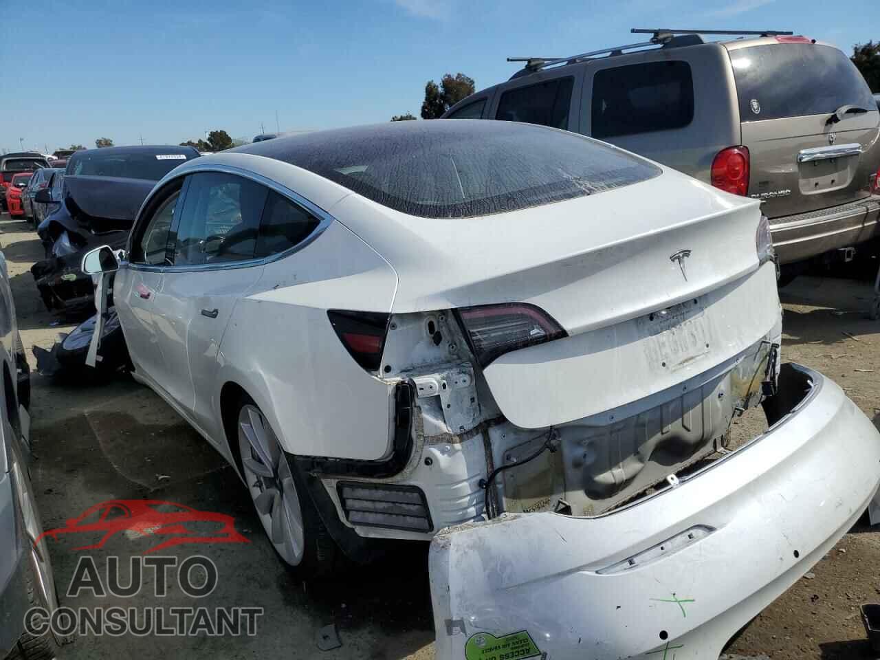 TESLA MODEL 3 2018 - 5YJ3E1EA1JF011226