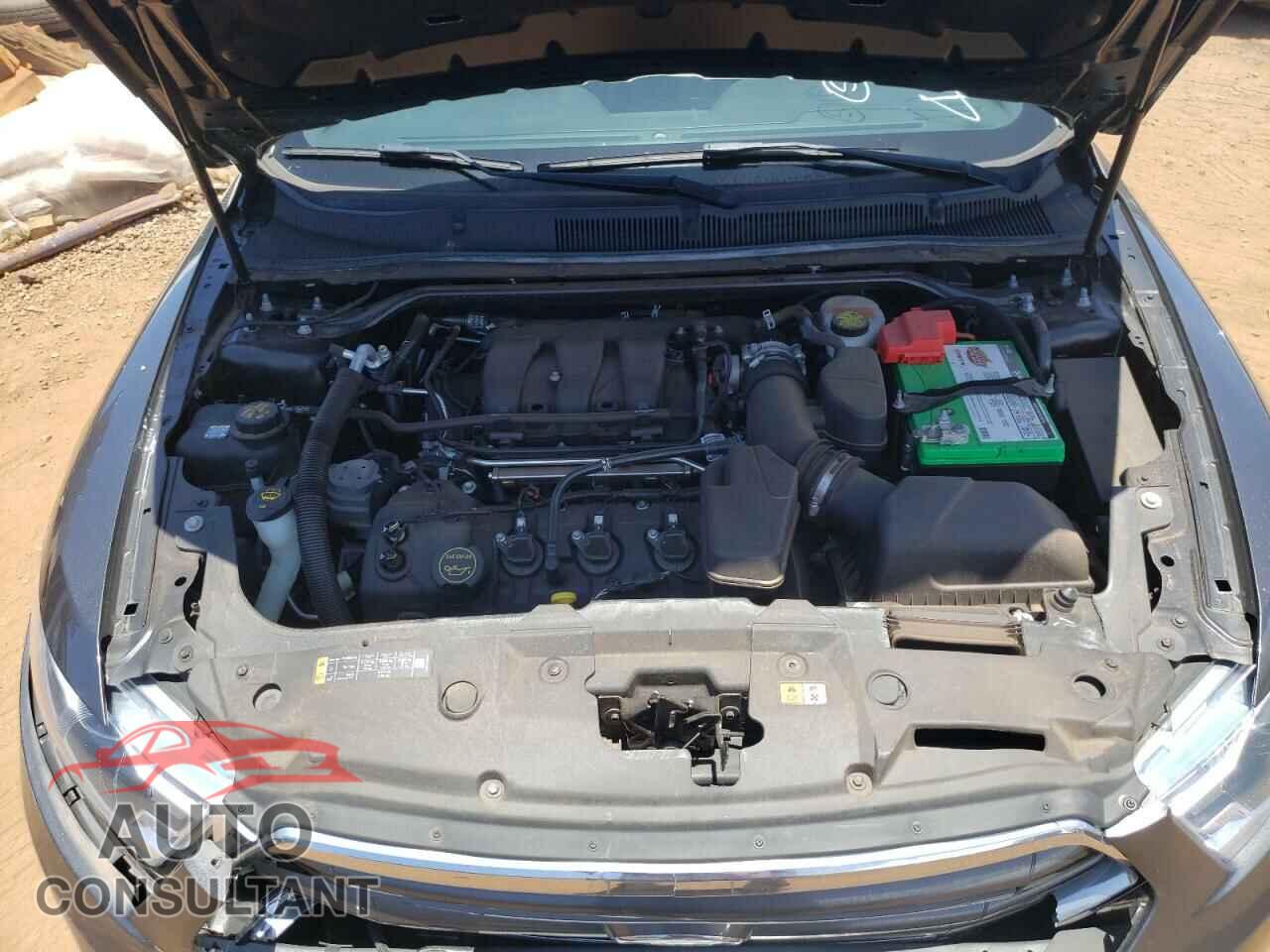 FORD TAURUS 2019 - 1FAHP2F86KG118058