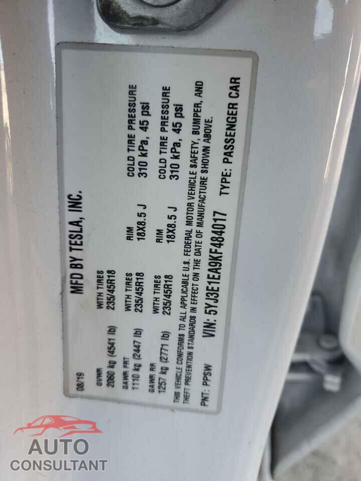 TESLA MODEL 3 2019 - 5YJ3E1EA9KF484017