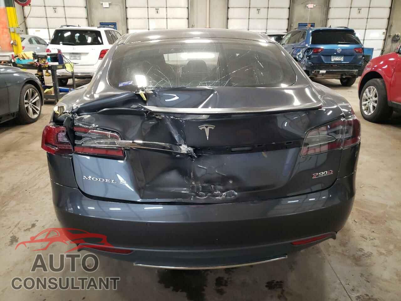 TESLA MODEL S 2015 - 5YJSA1E43FF109506