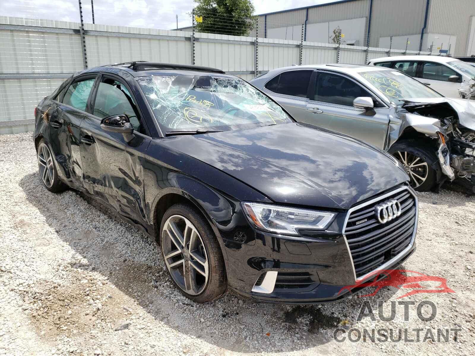 AUDI A3 2018 - WAUB8GFF4J1039351