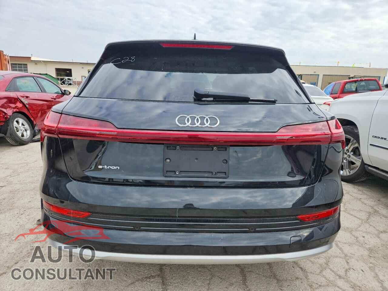 AUDI E-TRON 2019 - WA1LAAGE5KB024698