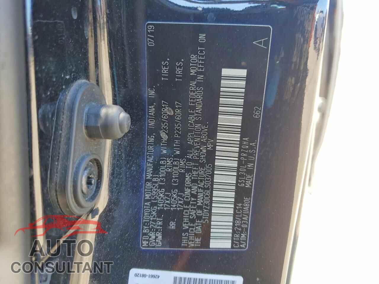 TOYOTA SIENNA 2020 - 5TDYZ3DC6LS037005