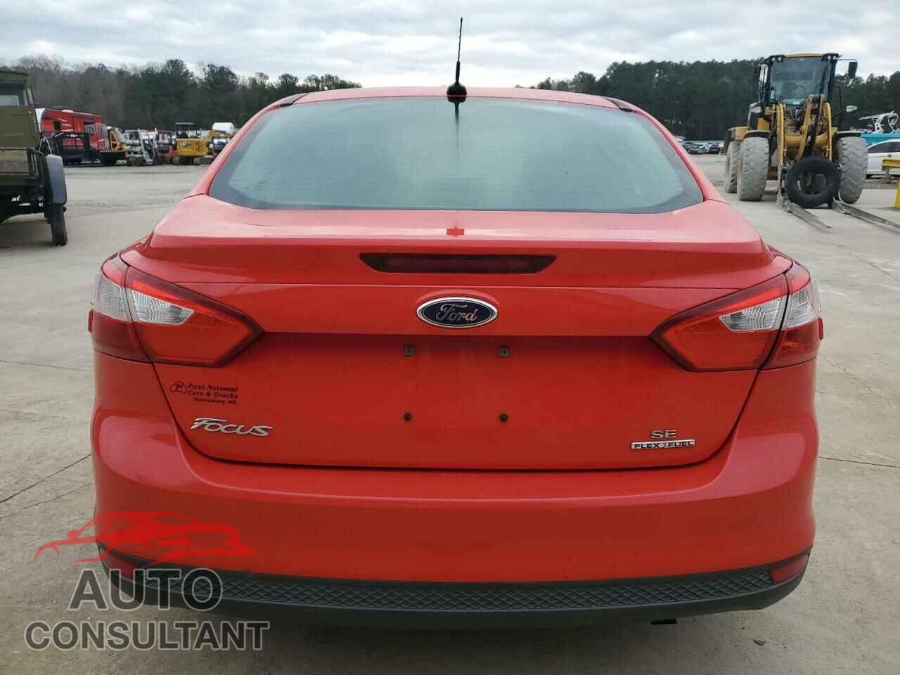 FORD FOCUS 2014 - 1FADP3F28EL312876