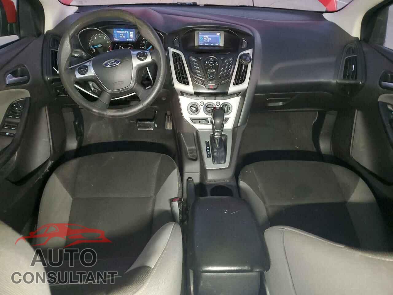 FORD FOCUS 2014 - 1FADP3F28EL312876