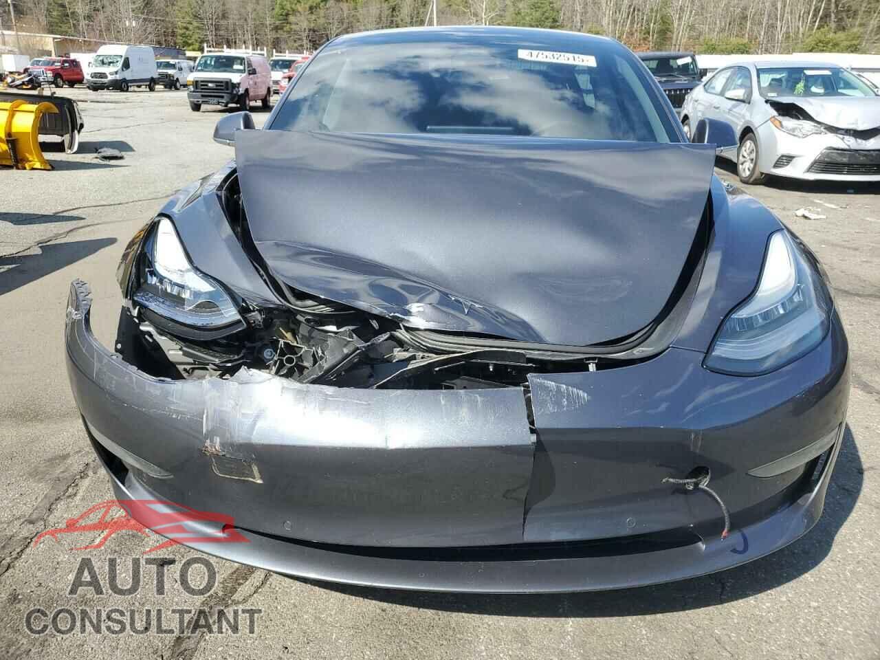 TESLA MODEL 3 2019 - 5YJ3E1EB5KF520780