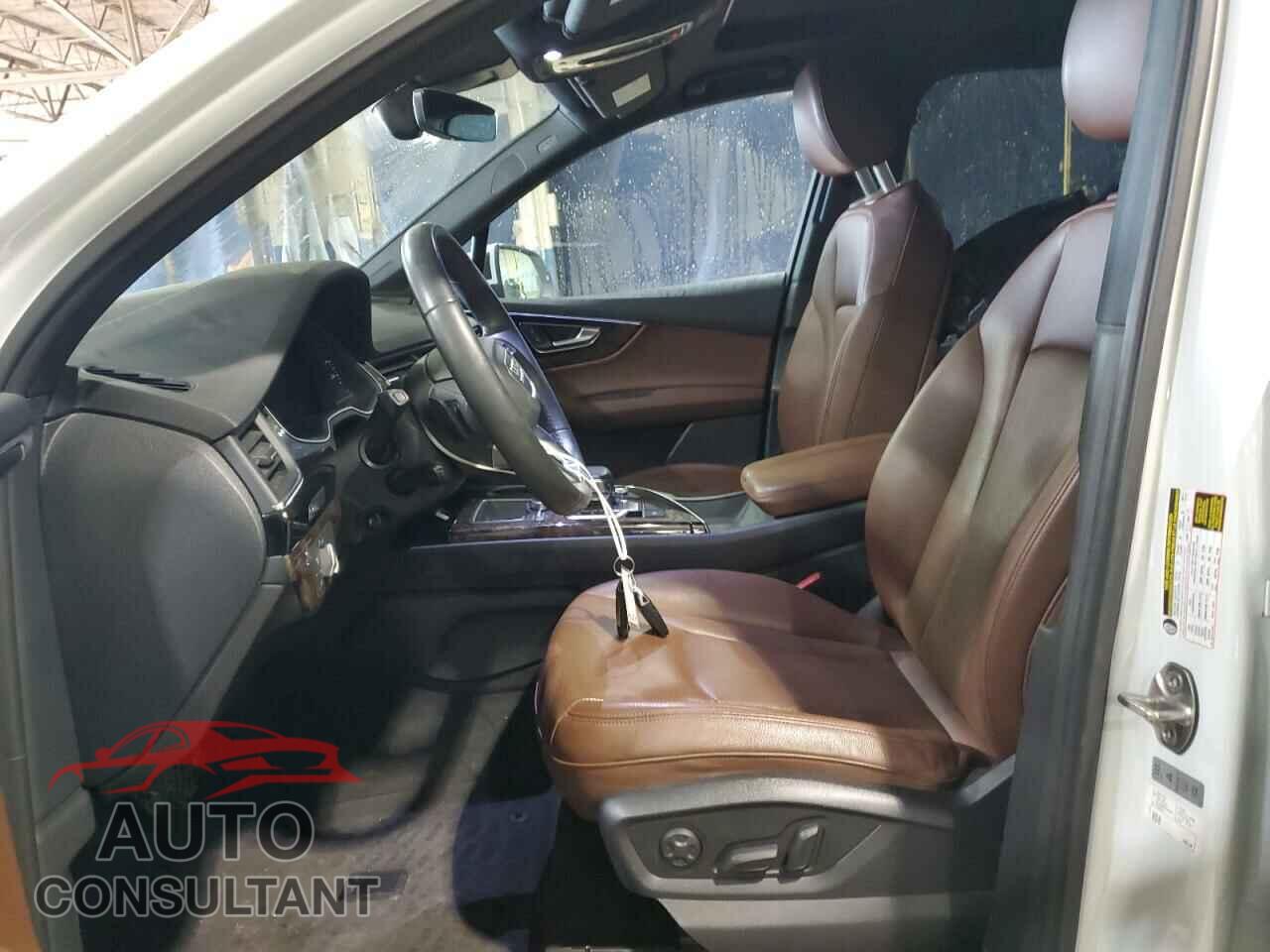 AUDI Q7 2019 - WA1LAAF72KD009101