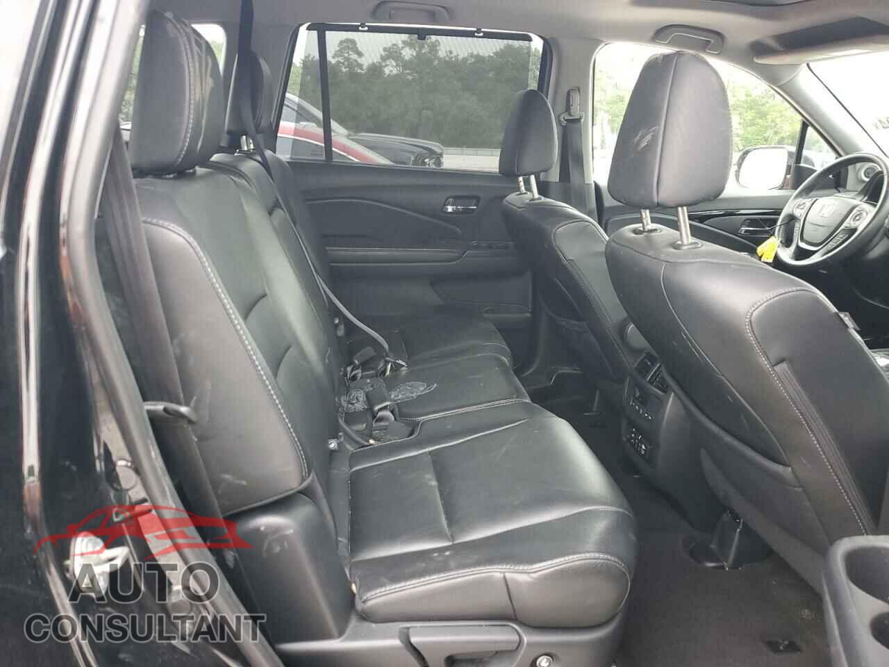 HONDA PILOT 2017 - 5FNYF5H97HB007025