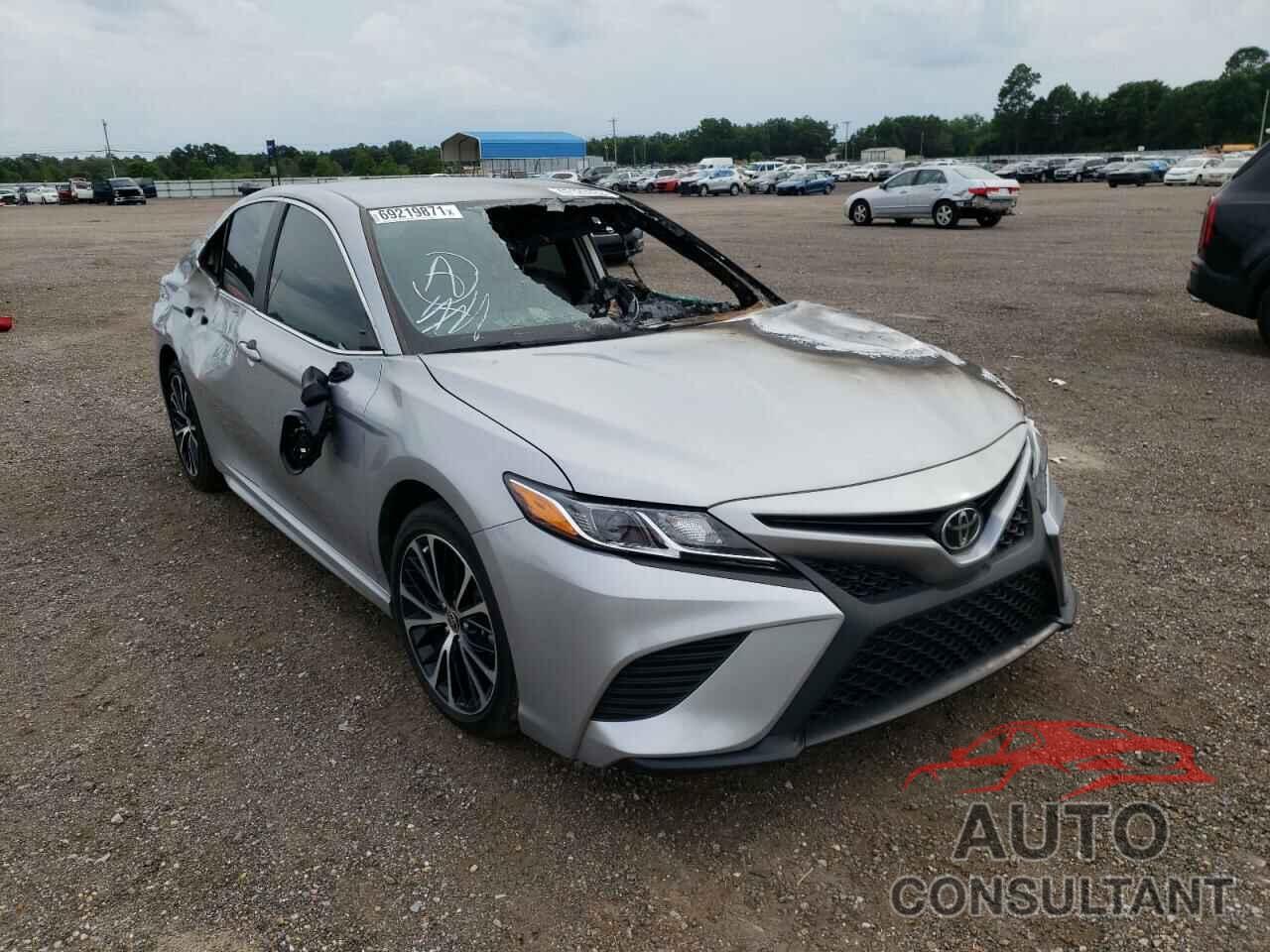 TOYOTA CAMRY 2020 - 4T1G11AK6LU380472