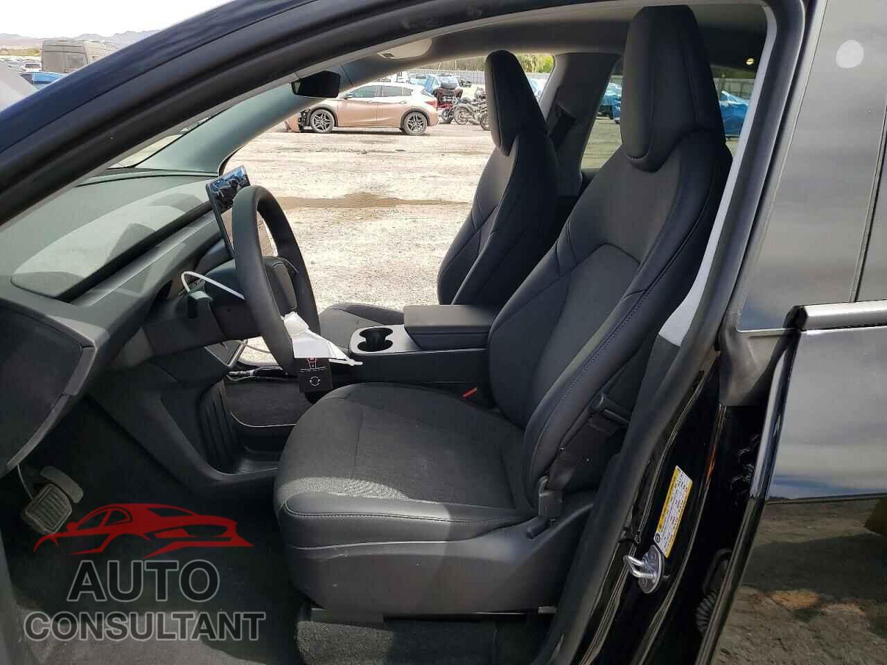TESLA MODEL Y 2026 - 7SAYGDED7TA595033