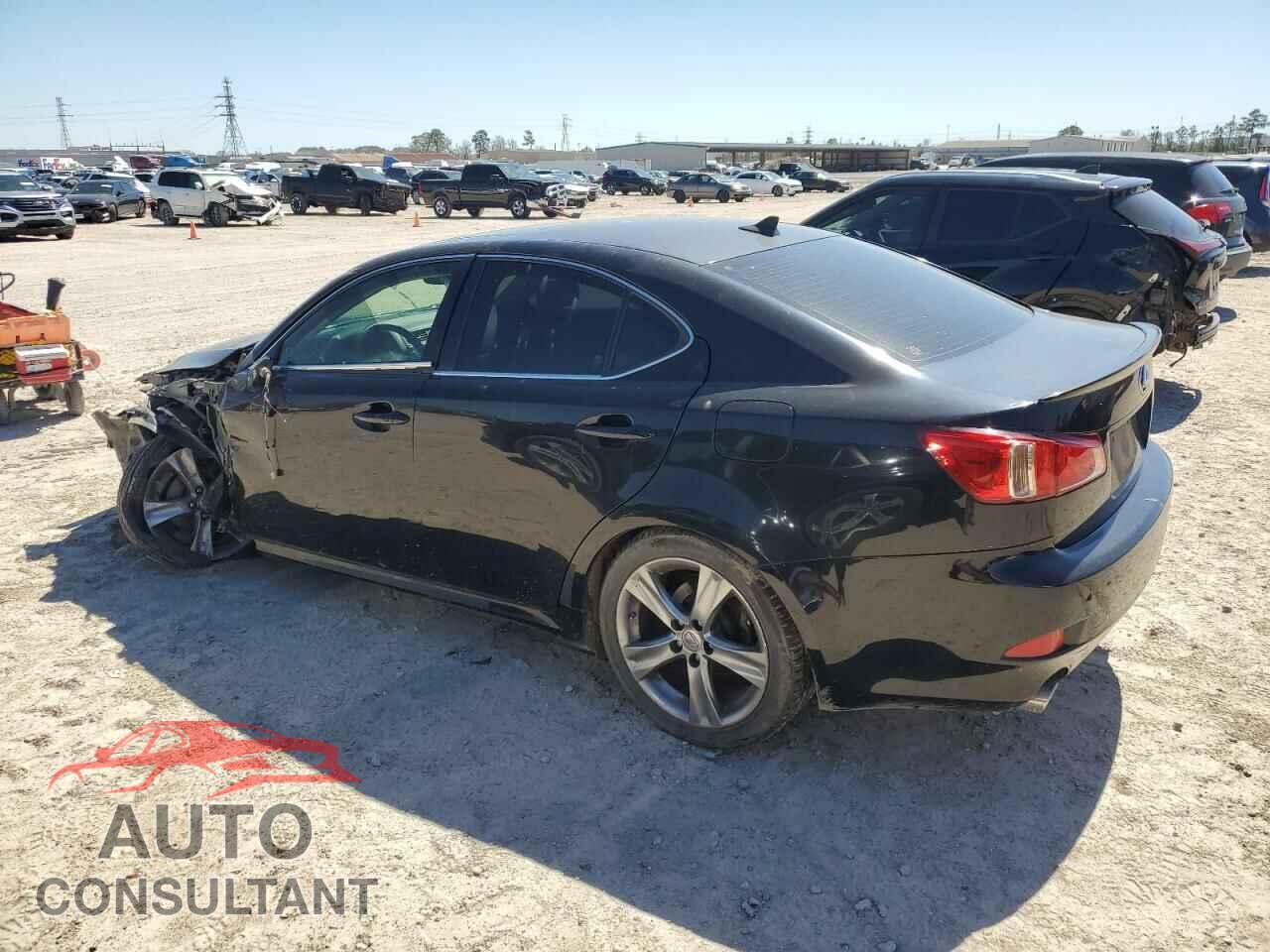 LEXUS IS 2011 - JTHBF5C21B2101913