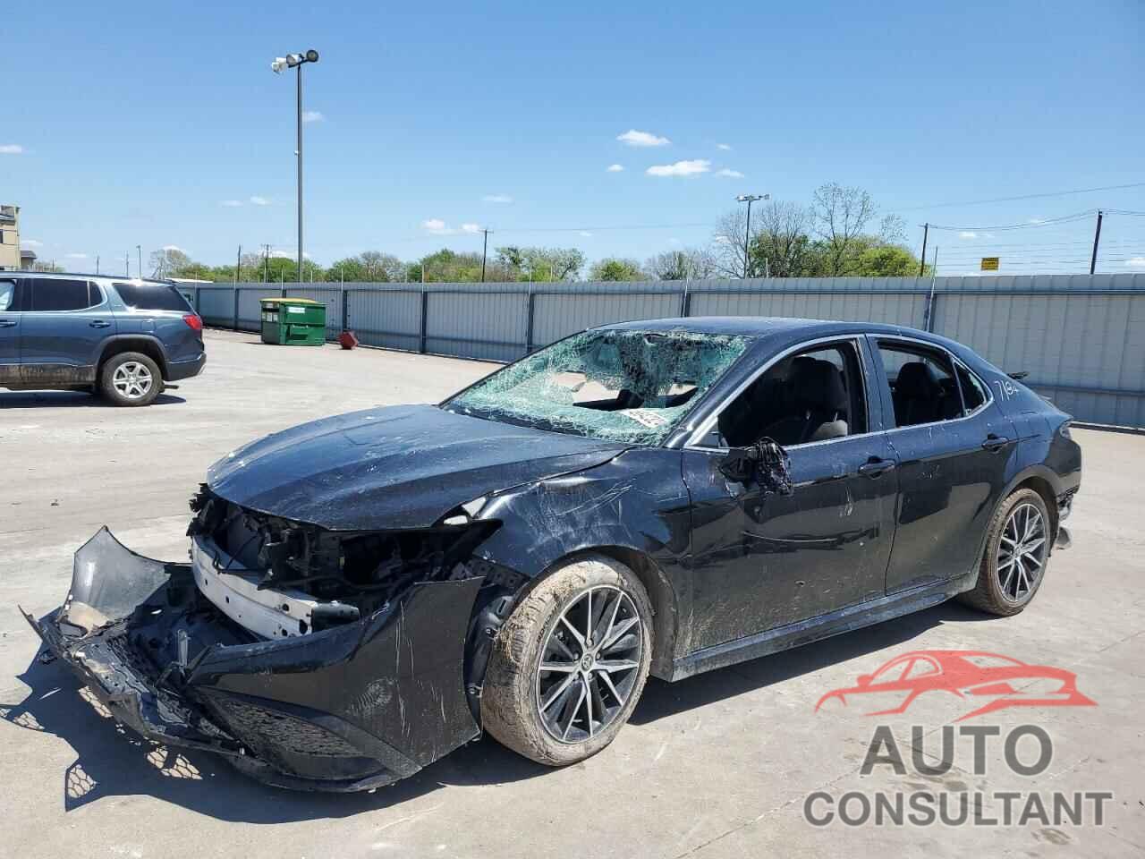 TOYOTA CAMRY 2021 - 4T1G11AKXMU553945