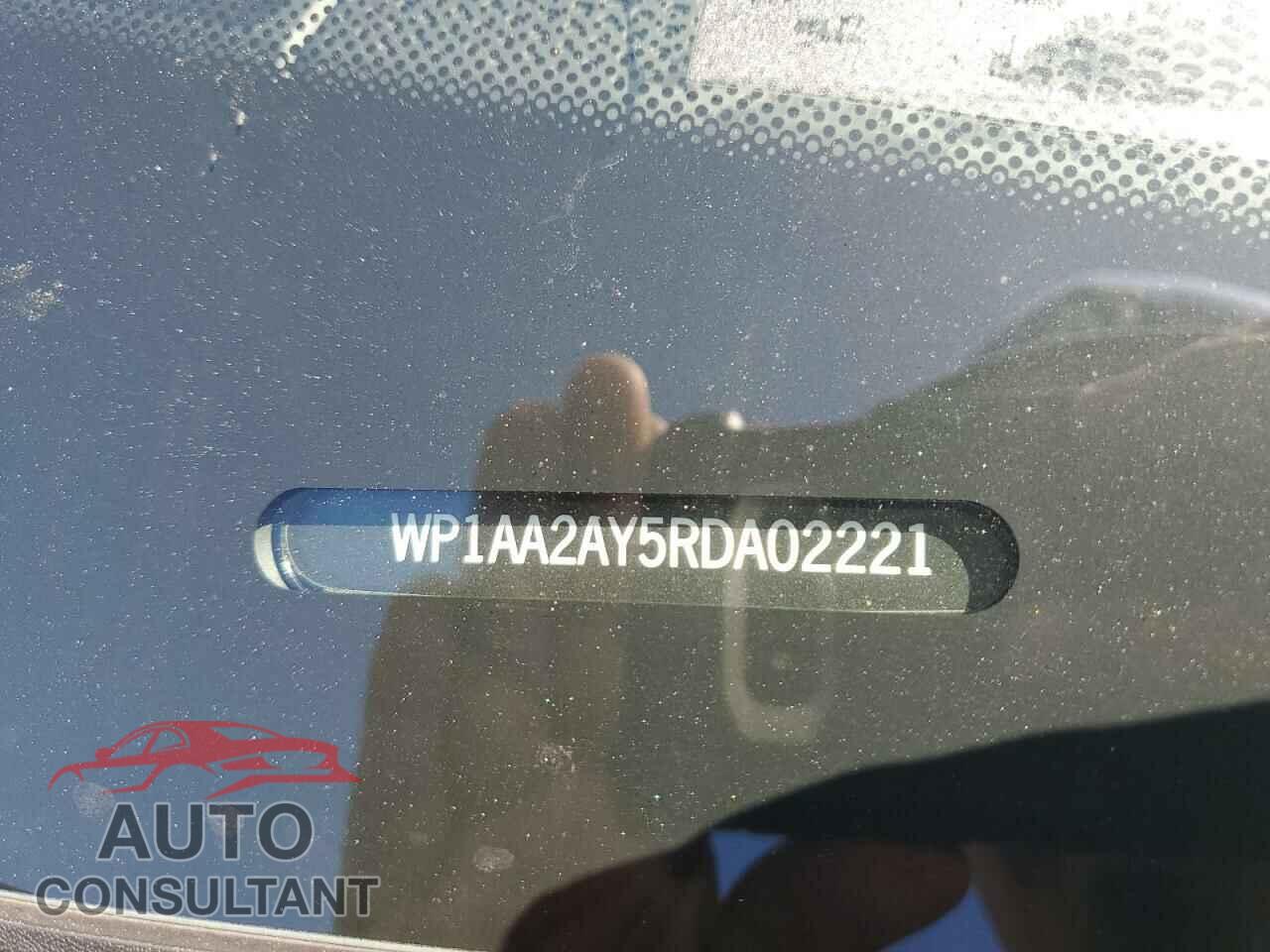 PORSCHE CAYENNE 2024 - WP1AA2AY5RDA02221
