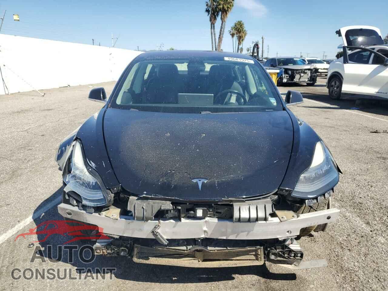 TESLA MODEL 3 2018 - 5YJ3E1EA1JF011954
