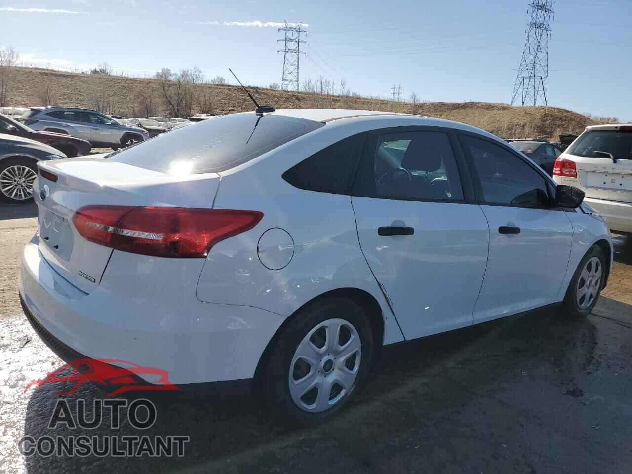 FORD FOCUS 2016 - 1FADP3E21GL310553