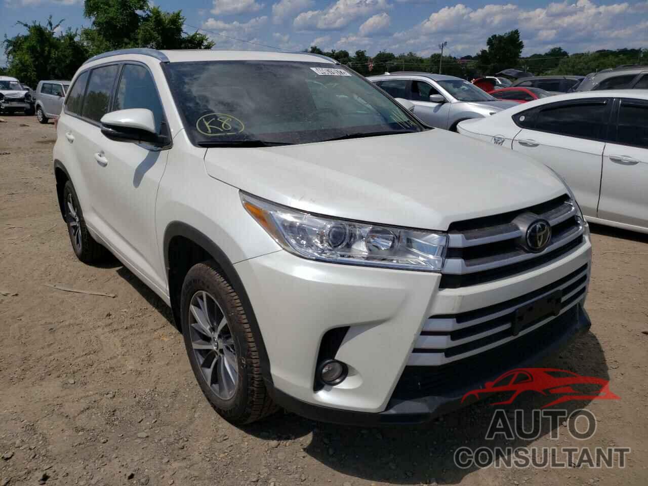 TOYOTA HIGHLANDER 2018 - 5TDJZRFH1JS890163