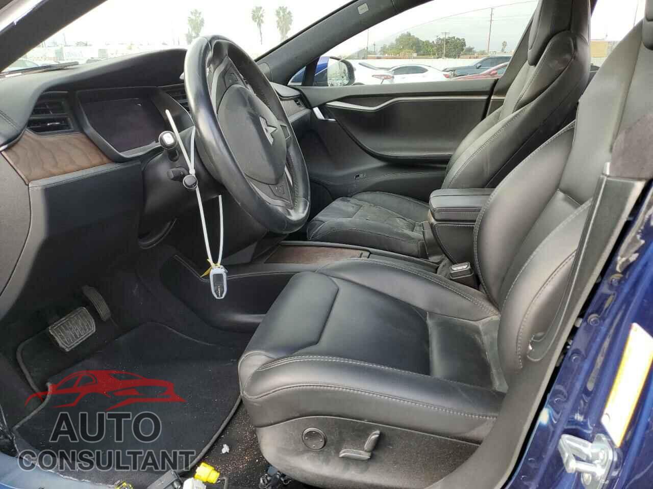 TESLA MODEL S 2018 - 5YJSA1E23JF300172