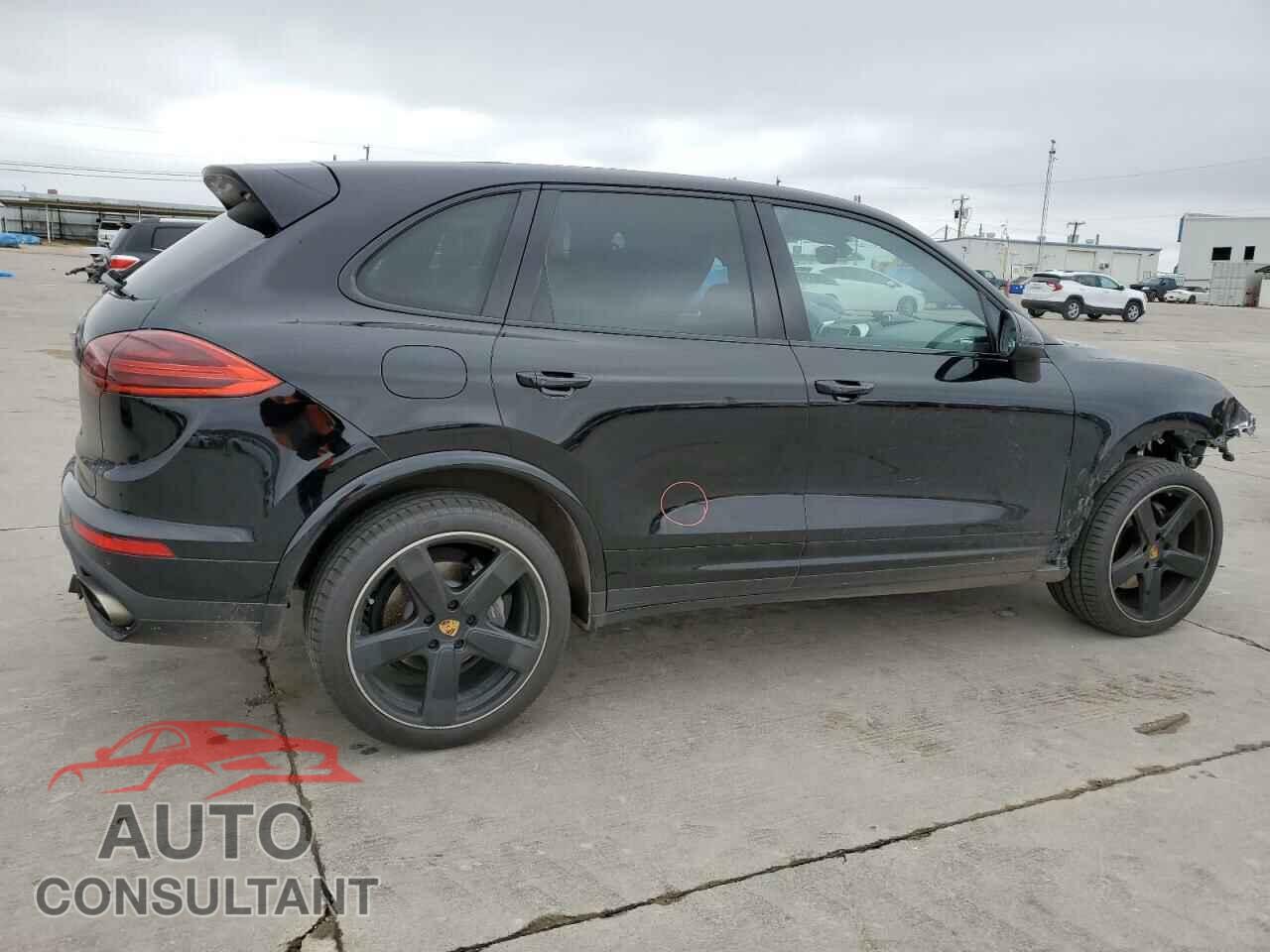 PORSCHE CAYENNE 2017 - WP1AA2A24HKA85789