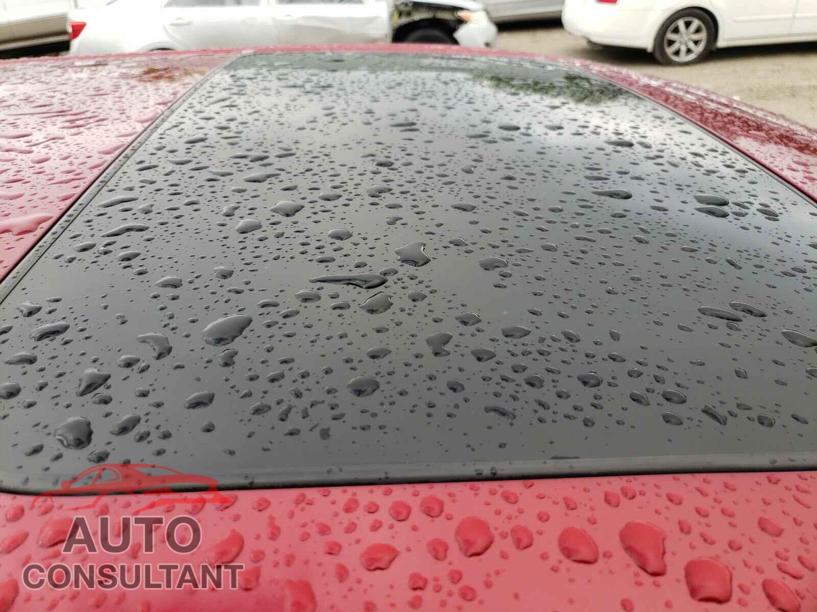 FORD TAURUS 2018 - 1FAHP2E85JG122943