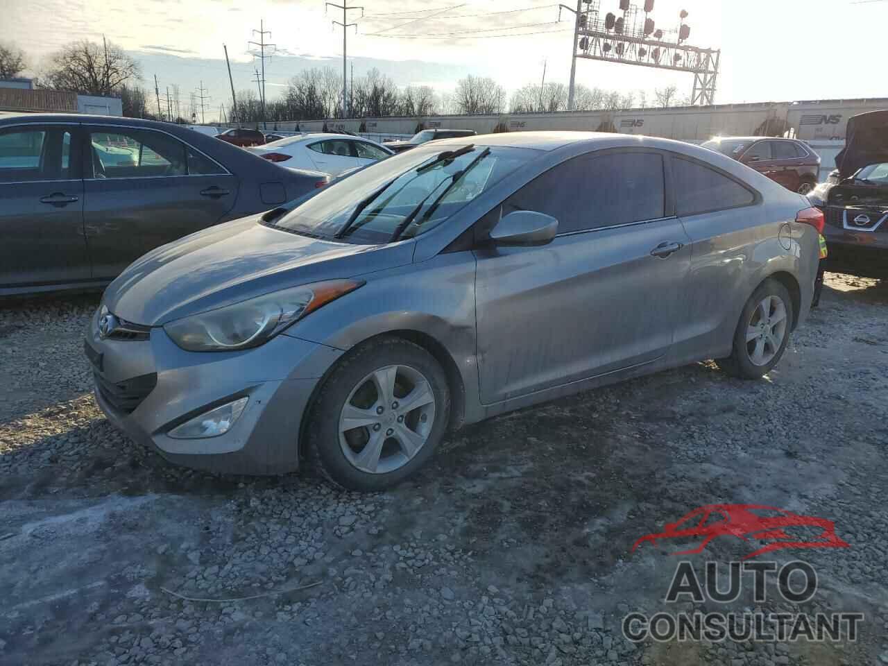 HYUNDAI ELANTRA 2013 - KMHDH6AE5DU008998
