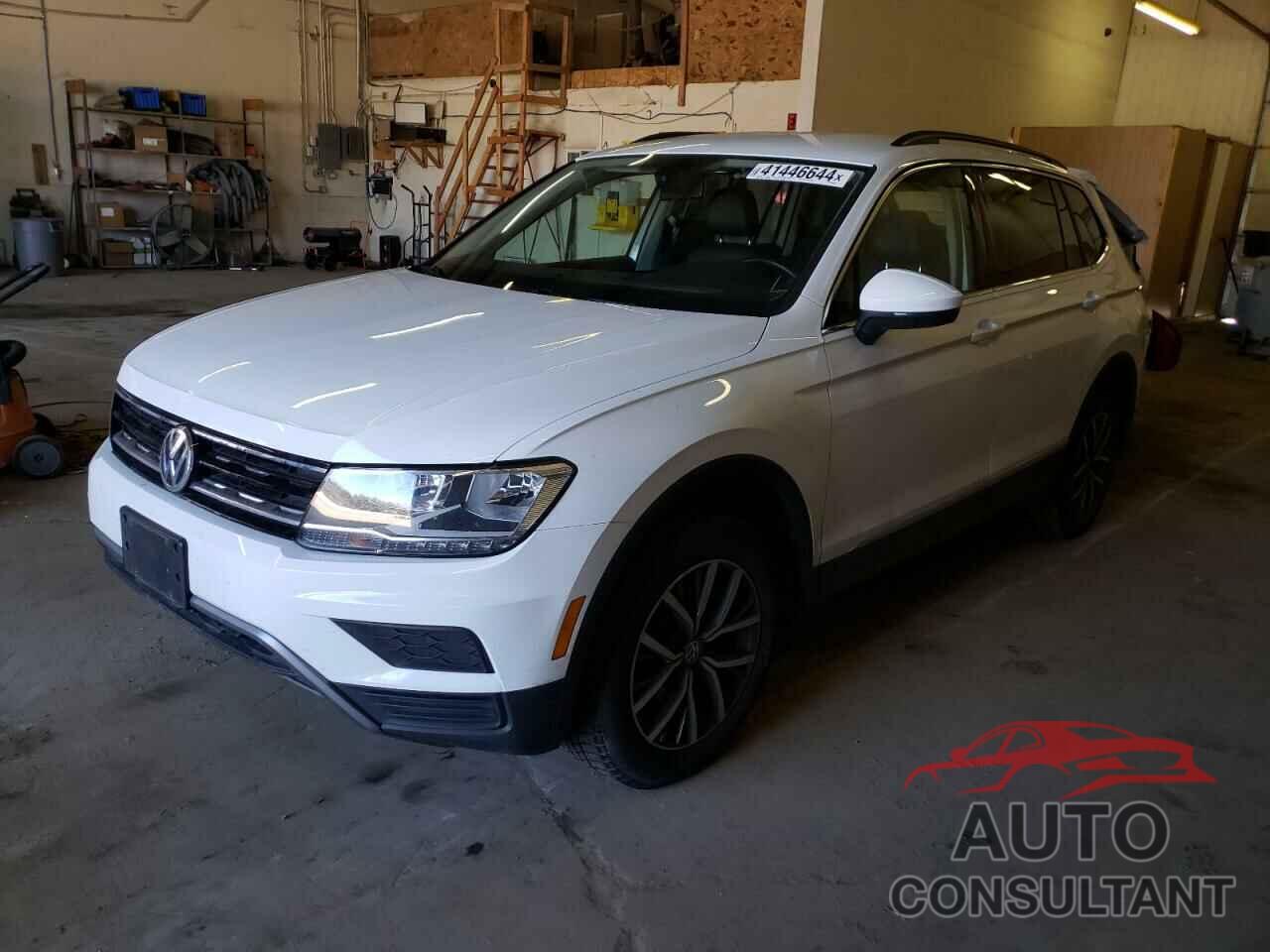 VOLKSWAGEN TIGUAN 2018 - 3VV2B7AX4JM220698