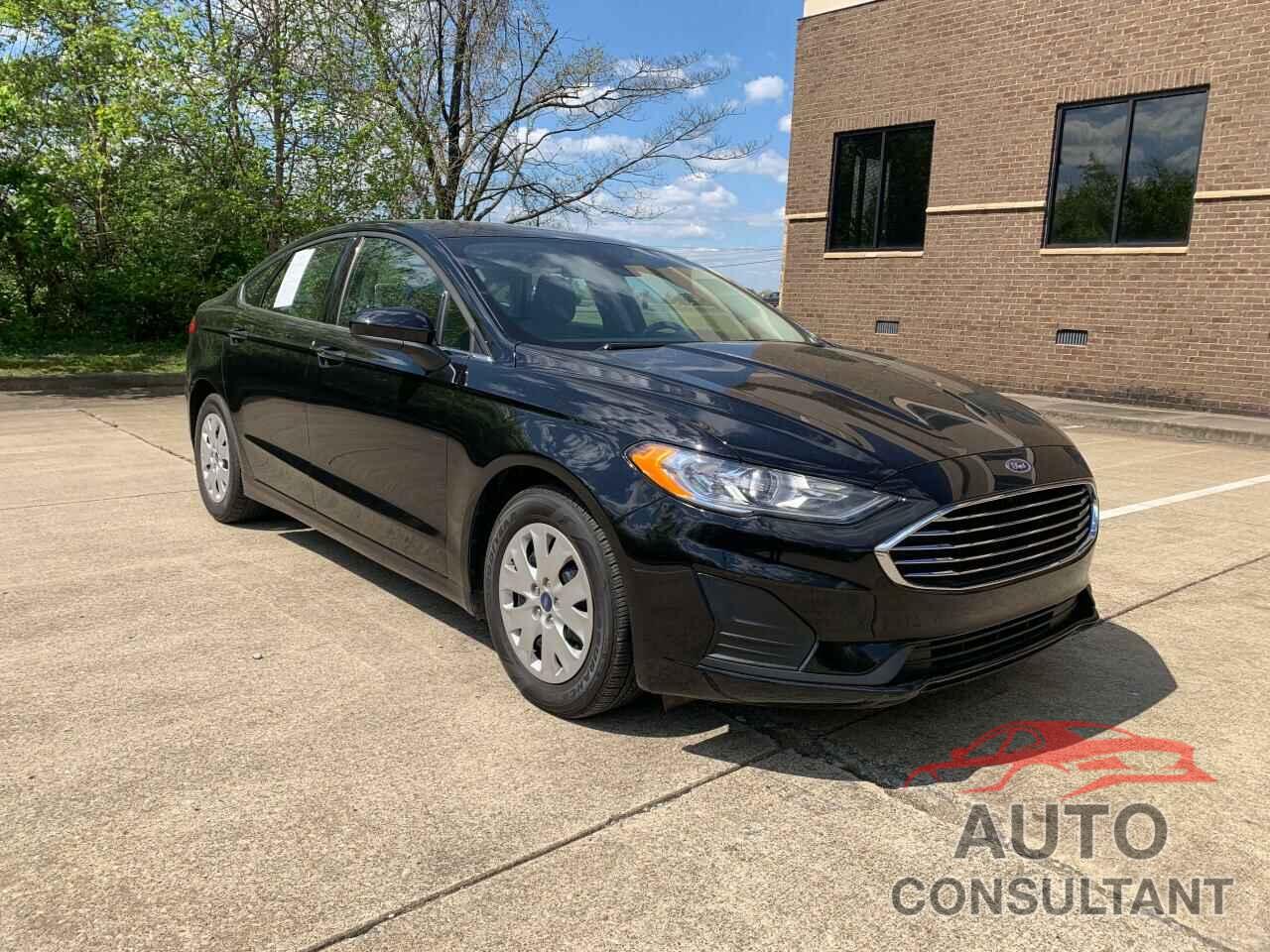 FORD FUSION 2019 - 3FA6P0G77KR246321