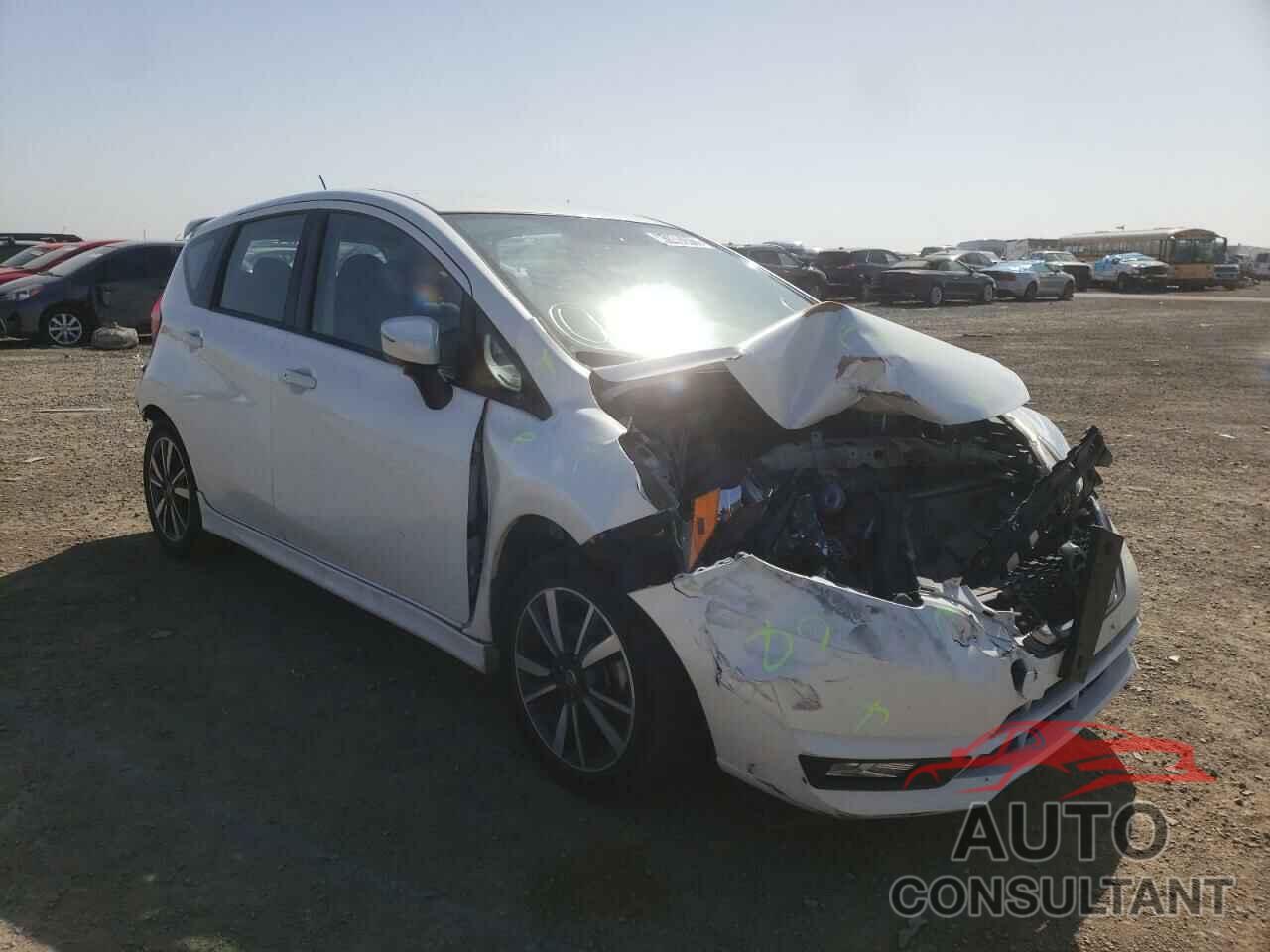 NISSAN VERSA 2018 - 3N1CE2CP0JL355227
