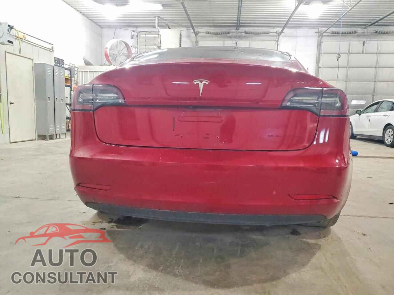 TESLA MODEL 3 2018 - 5YJ3E1EB6JF121634