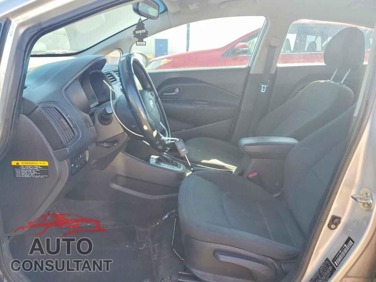 KIA RIO 2012 - KNADN4A31C6051833