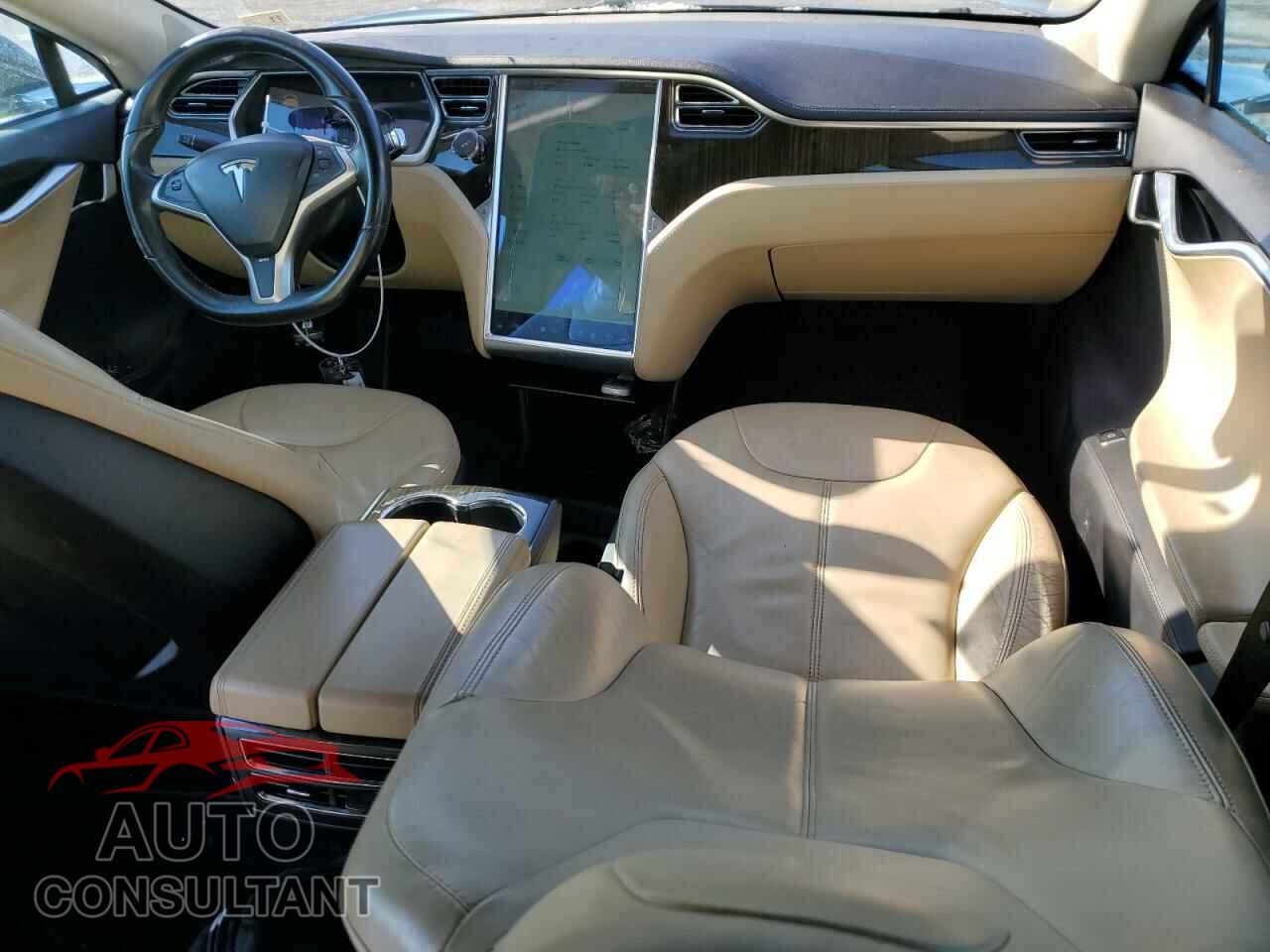 TESLA MODEL S 2013 - 5YJSA1CN5DFP10005