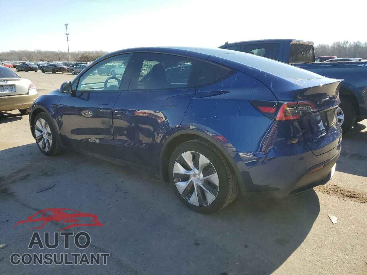 TESLA MODEL Y 2021 - 5YJYGDEE1MF079969