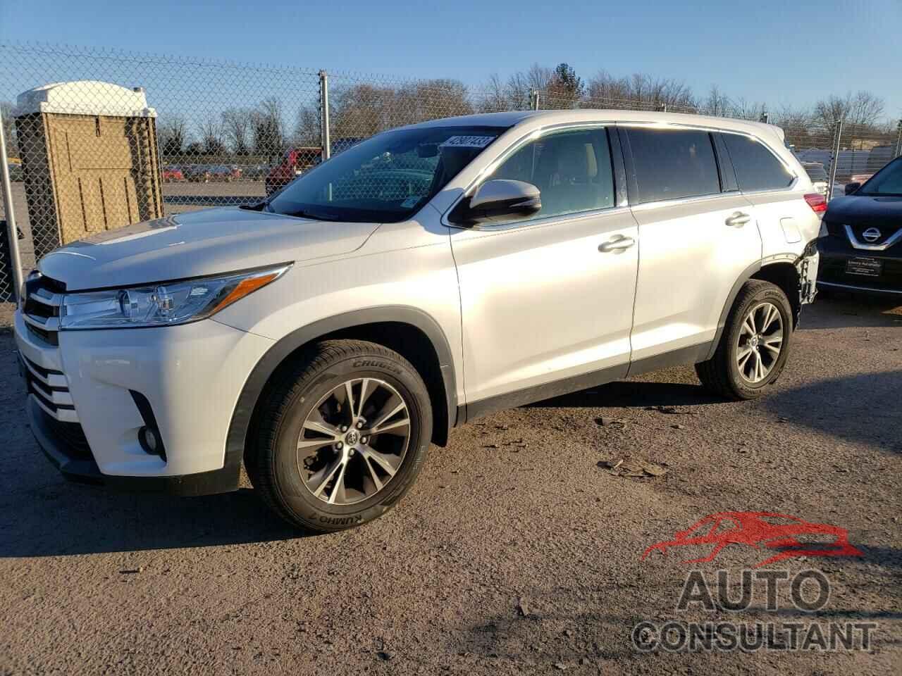 TOYOTA HIGHLANDER 2019 - 5TDBZRFH3KS964589