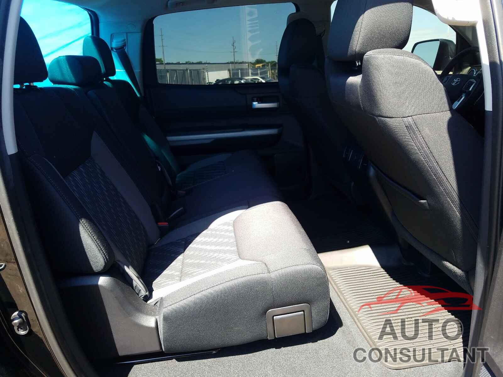 TOYOTA TUNDRA 2020 - 5TFDY5F13LX929778