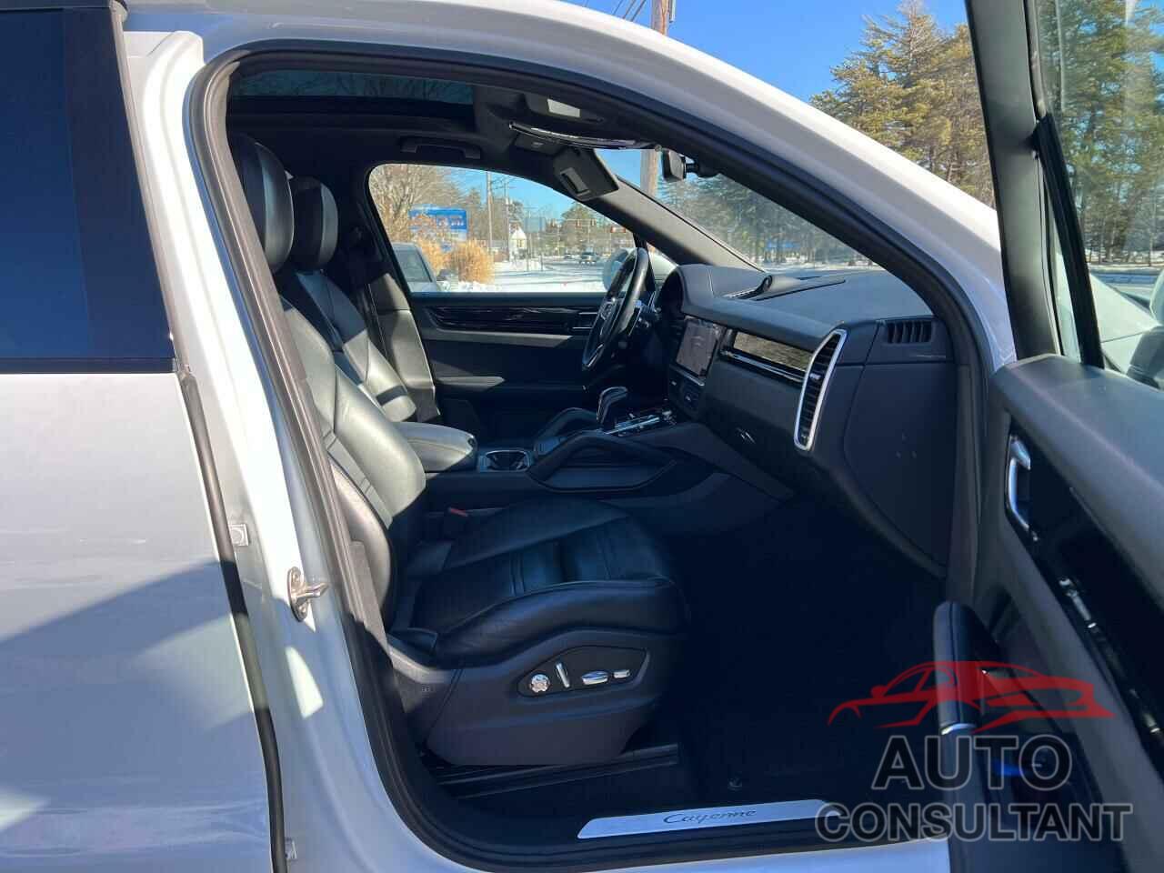 PORSCHE CAYENNE 2019 - WP1AA2AY0KDA01046