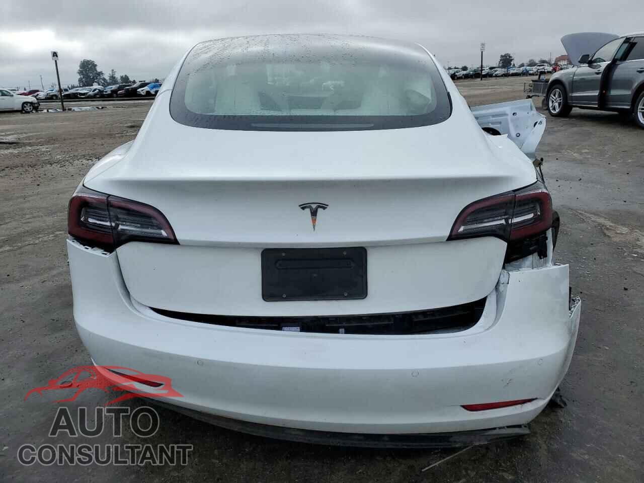 TESLA MODEL 3 2022 - 5YJ3E1EA4NF325880