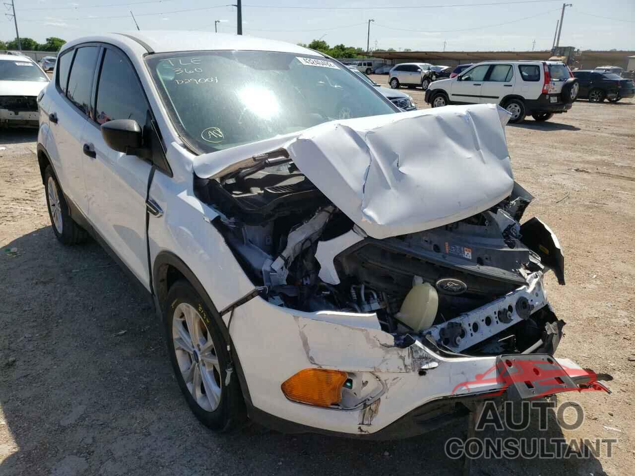 FORD ESCAPE 2018 - 1FMCU0F72JUD29004