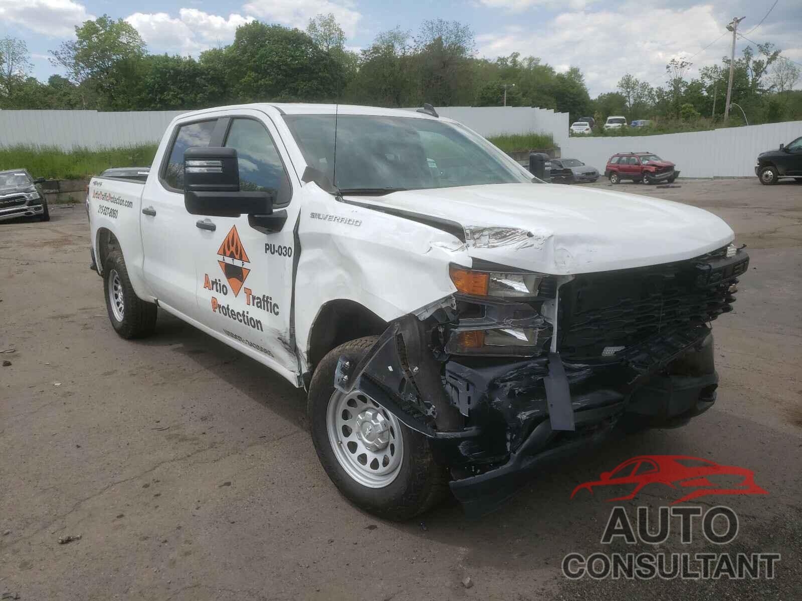 CHEVROLET SILVERADO 2021 - 1GCPYAEH1MZ185687