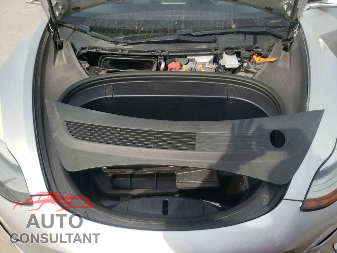 TESLA MODEL 3 2018 - 5YJ3E1EA8JF098879