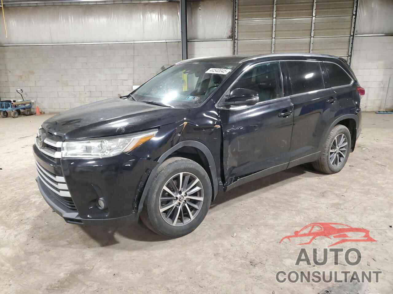 TOYOTA HIGHLANDER 2019 - 5TDJZRFH7KS608156