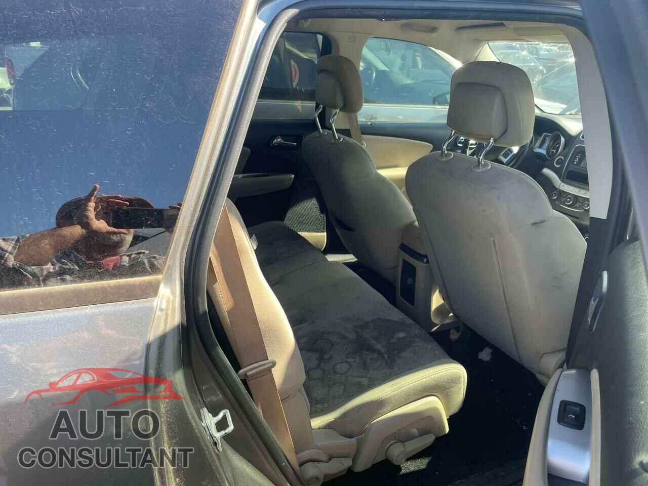 DODGE JOURNEY 2012 - 3C4PDCAB9CT184527