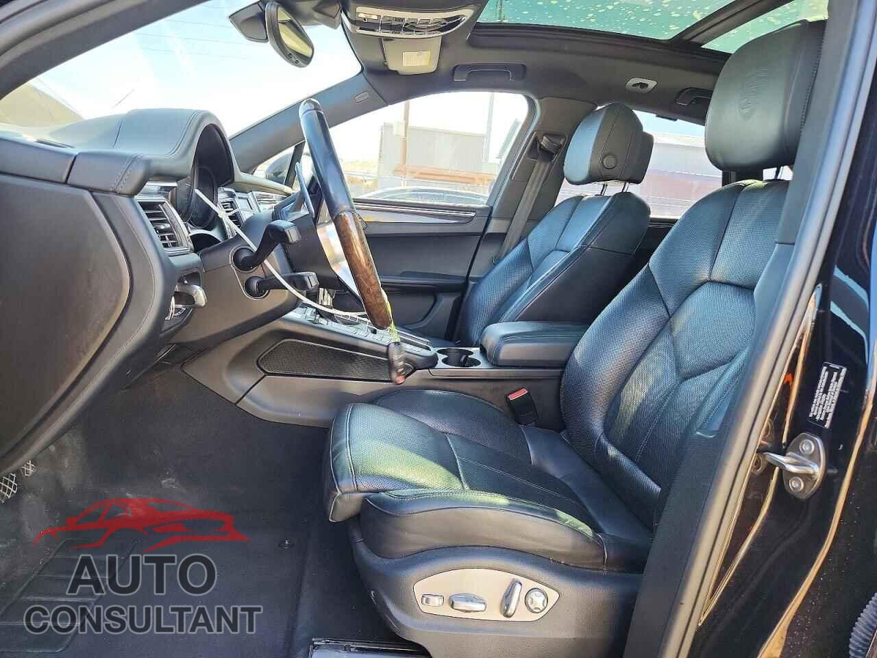PORSCHE MACAN 2015 - WP1AB2A59FLB44771