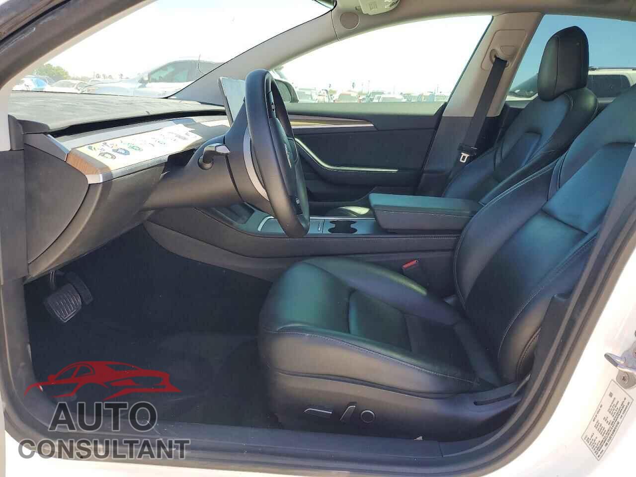 TESLA MODEL 3 2021 - 5YJ3E1EAXMF016168