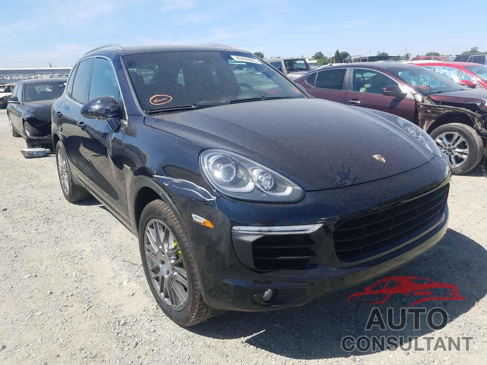 PORSCHE CAYENNE 2017 - WP1AE2A21HLA76515