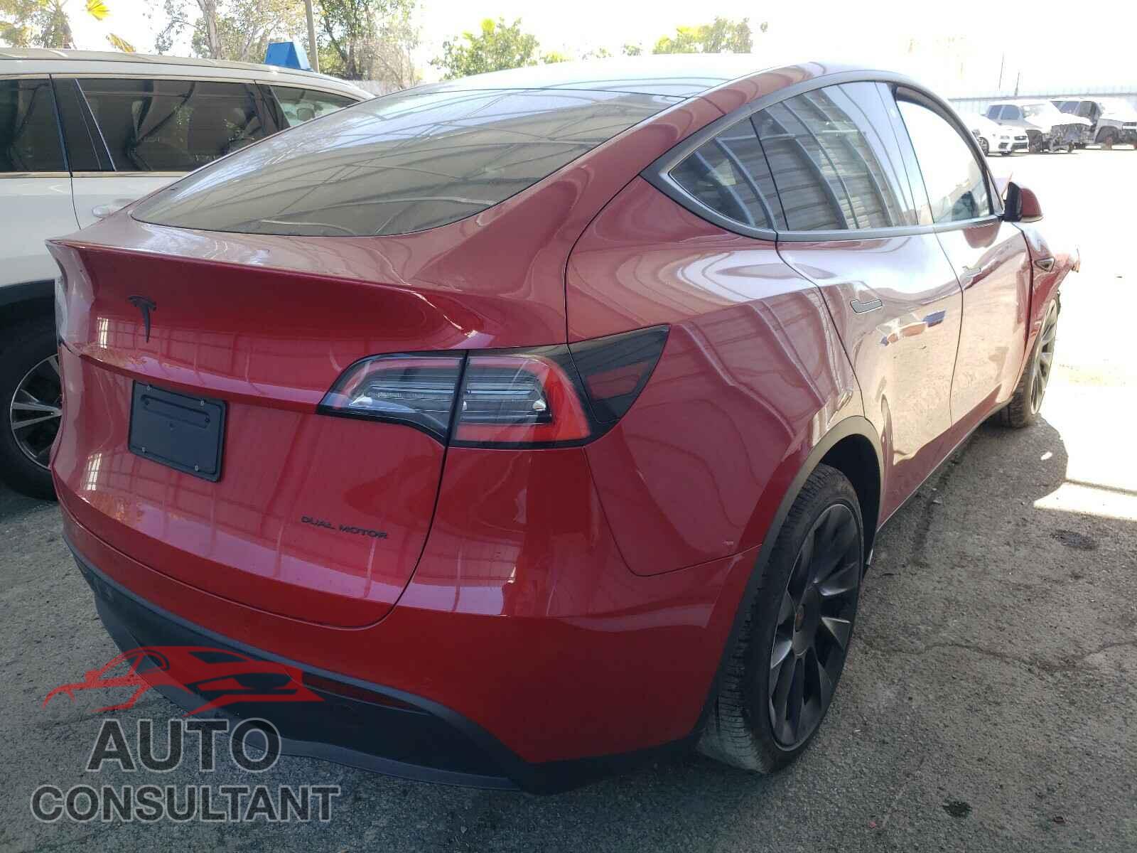 TESLA MODEL Y 2020 - 5YJYGDEE8LF058261