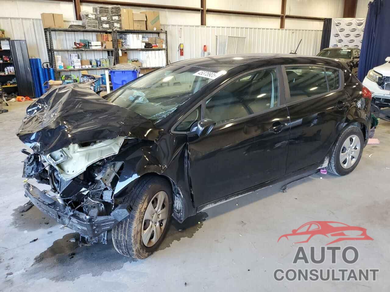 KIA FORTE 2018 - KNAFK5A85J5773103
