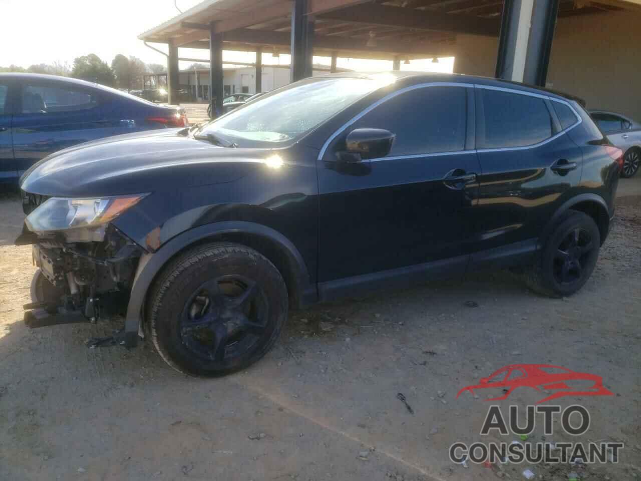 NISSAN ROGUE 2018 - JN1BJ1CR7JW250553