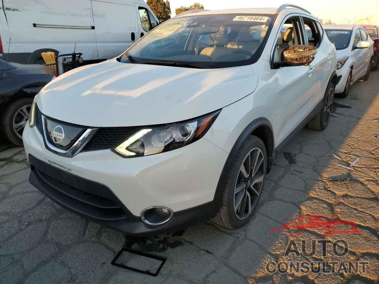 NISSAN ROGUE 2019 - JN1BJ1CP0KW211108