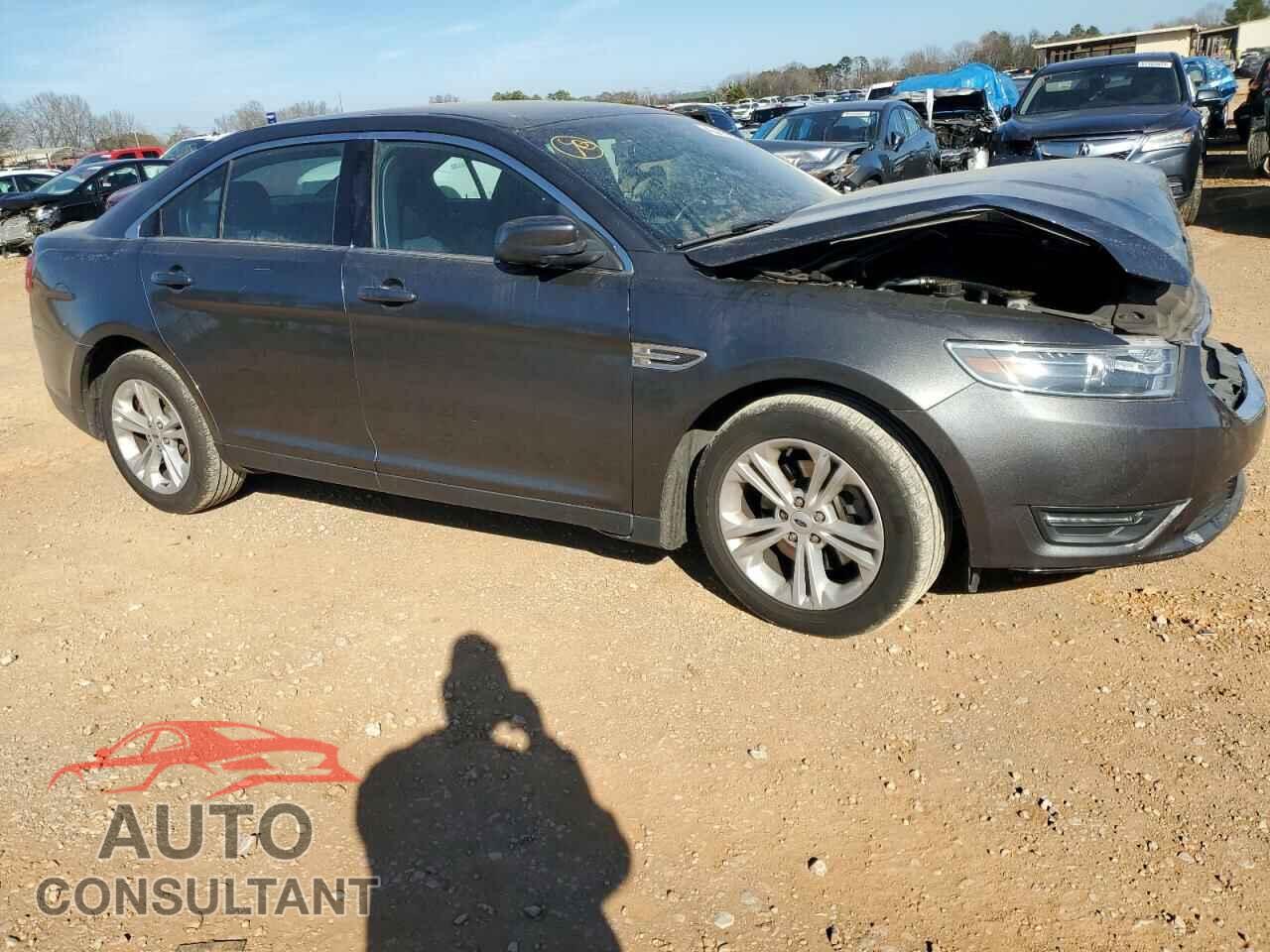 FORD TAURUS 2018 - 1FAHP2E88JG136707